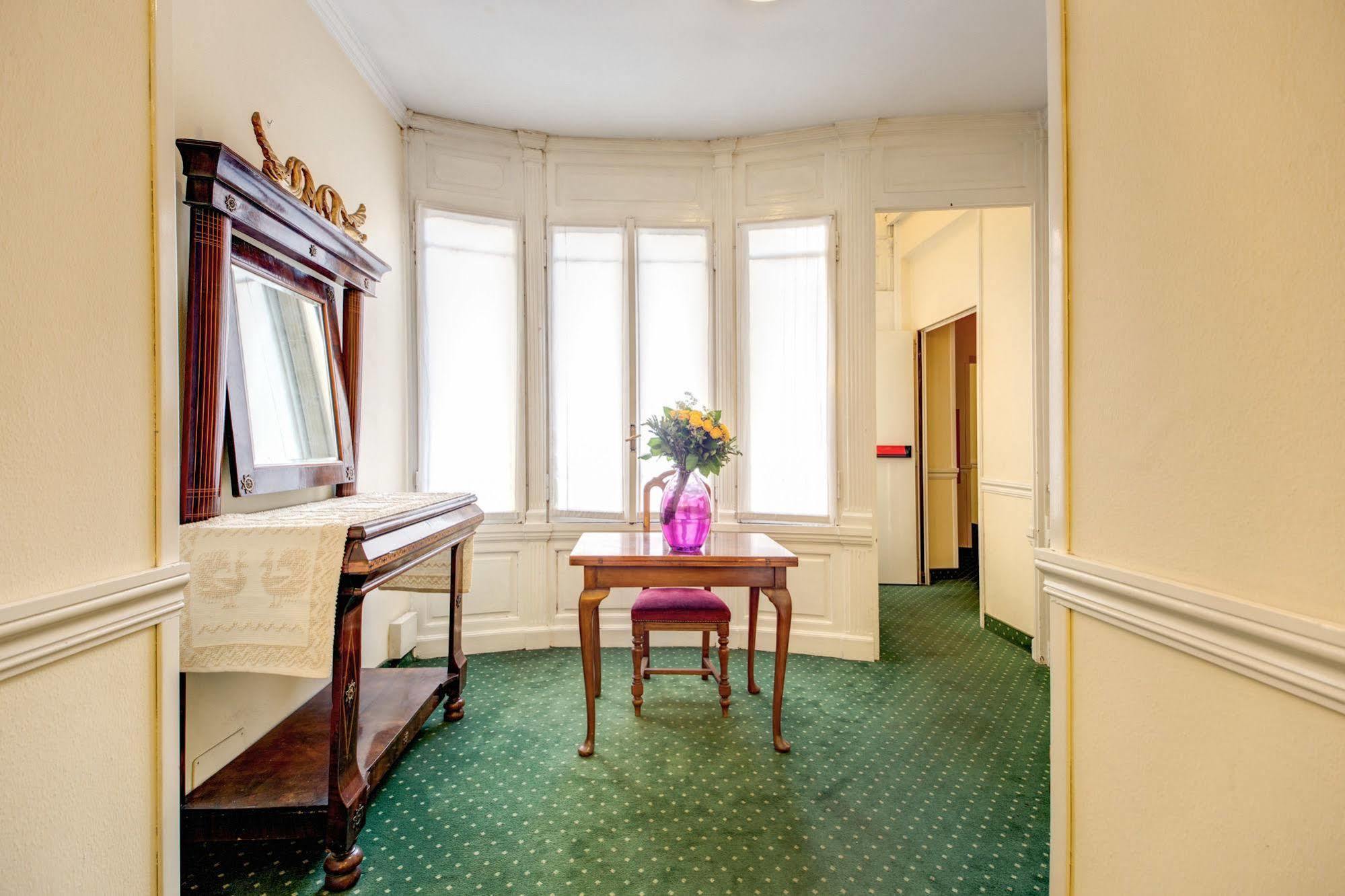 Hotel St. Moritz Rome